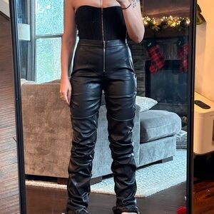 Maniere De Voir pants worn in Dark Matter video size 8